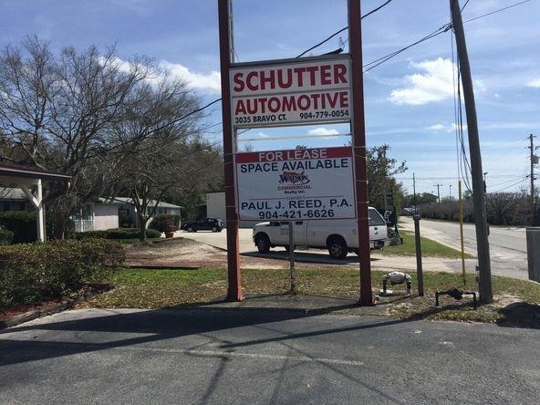Storefront Retail Space For Lease: 334 Parkridge Ave, Orange Park, FL 32065